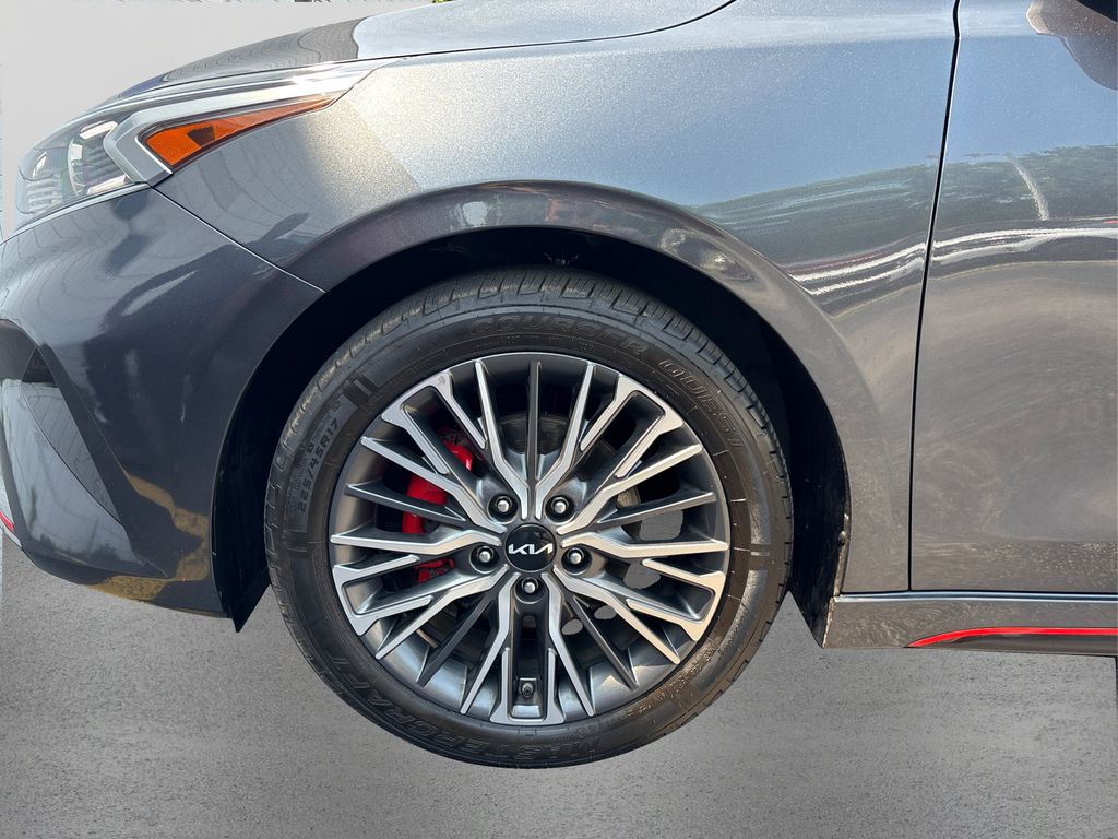 2023 Kia Forte GT-Line photo 11