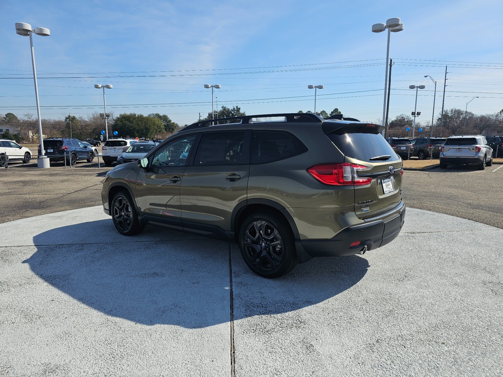 2025 Subaru Ascent Onyx Edition photo 2