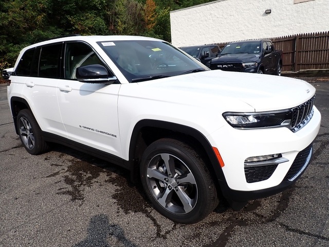 2025 Jeep Grand Cherokee Limited photo 7