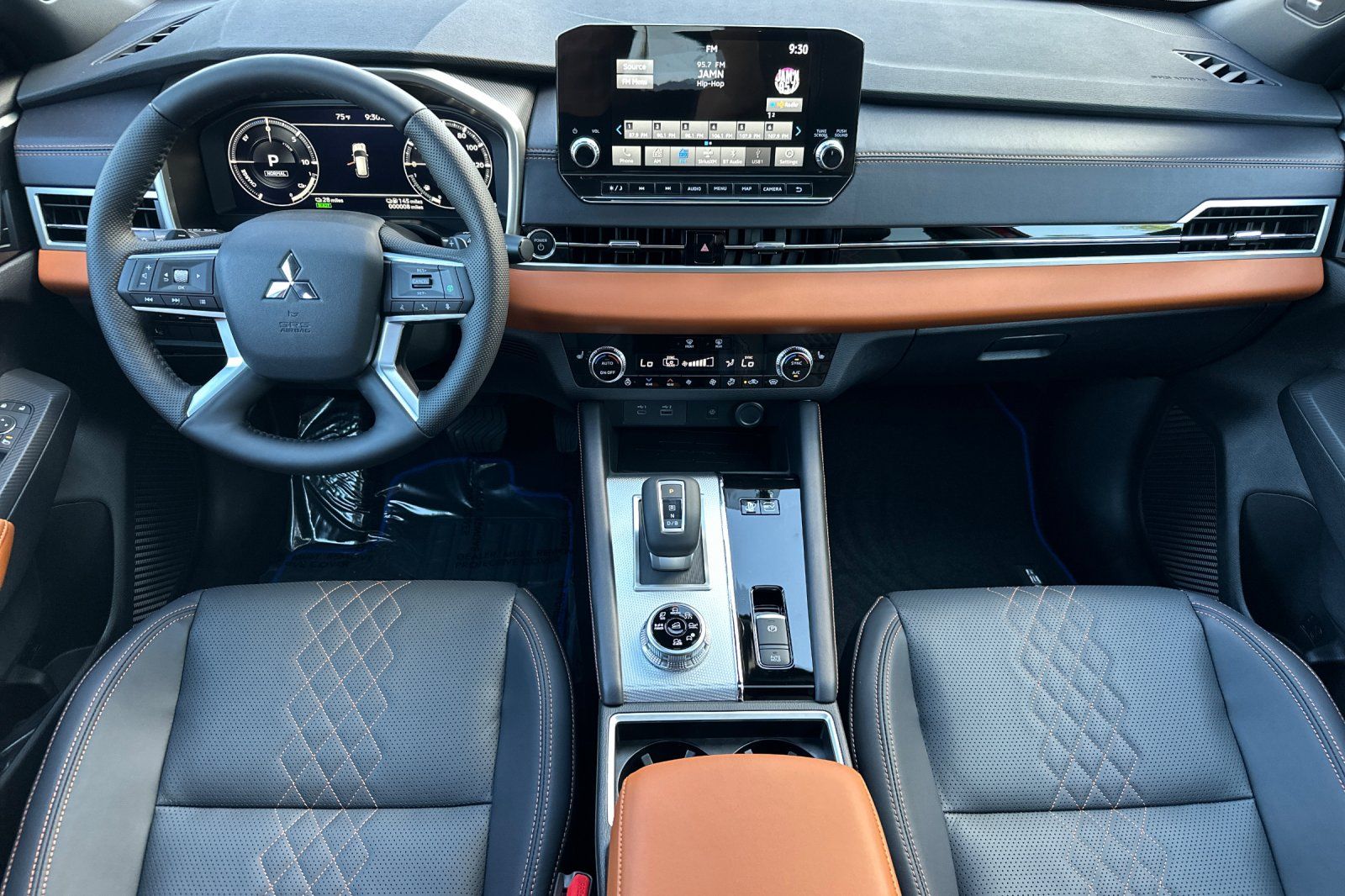 2025 Mitsubishi Outlander SEL Platinum GT photo 12
