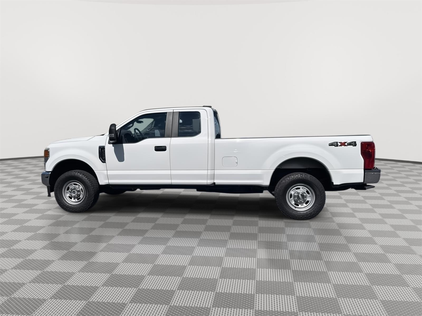 2022 Ford F-250 XL photo 2
