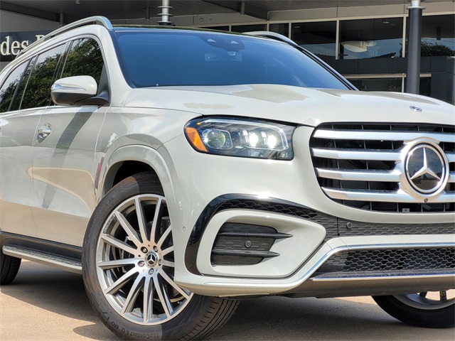 2025 Mercedes Benz GLS 450 4MATIC photo 7