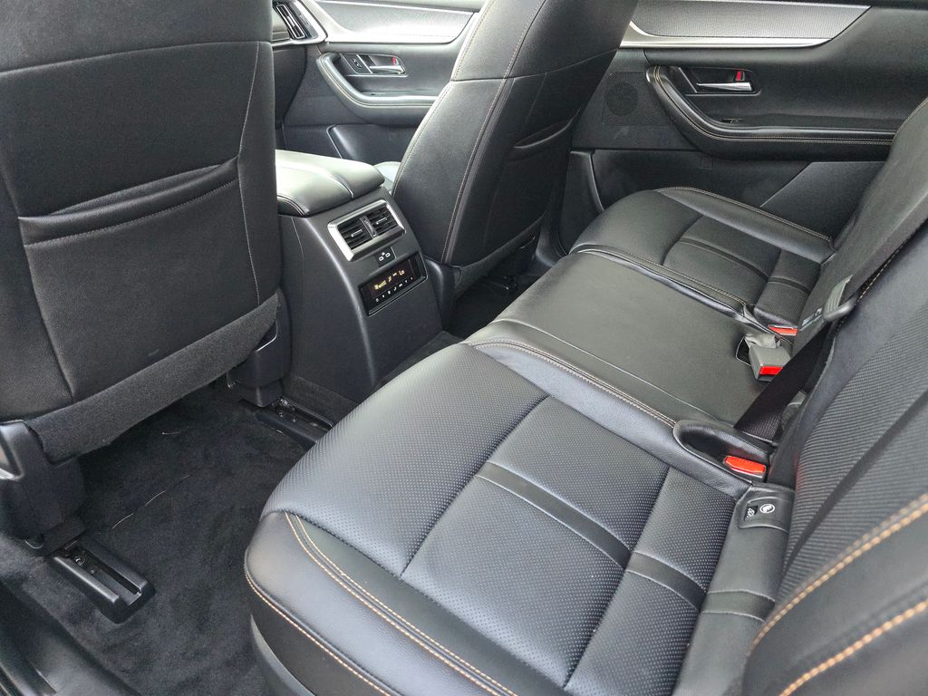 2024 Mazda CX-90 Preferred photo 12