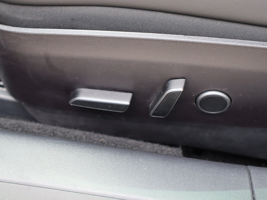 2021 Tesla Model 3 Standard Range Plus photo 28