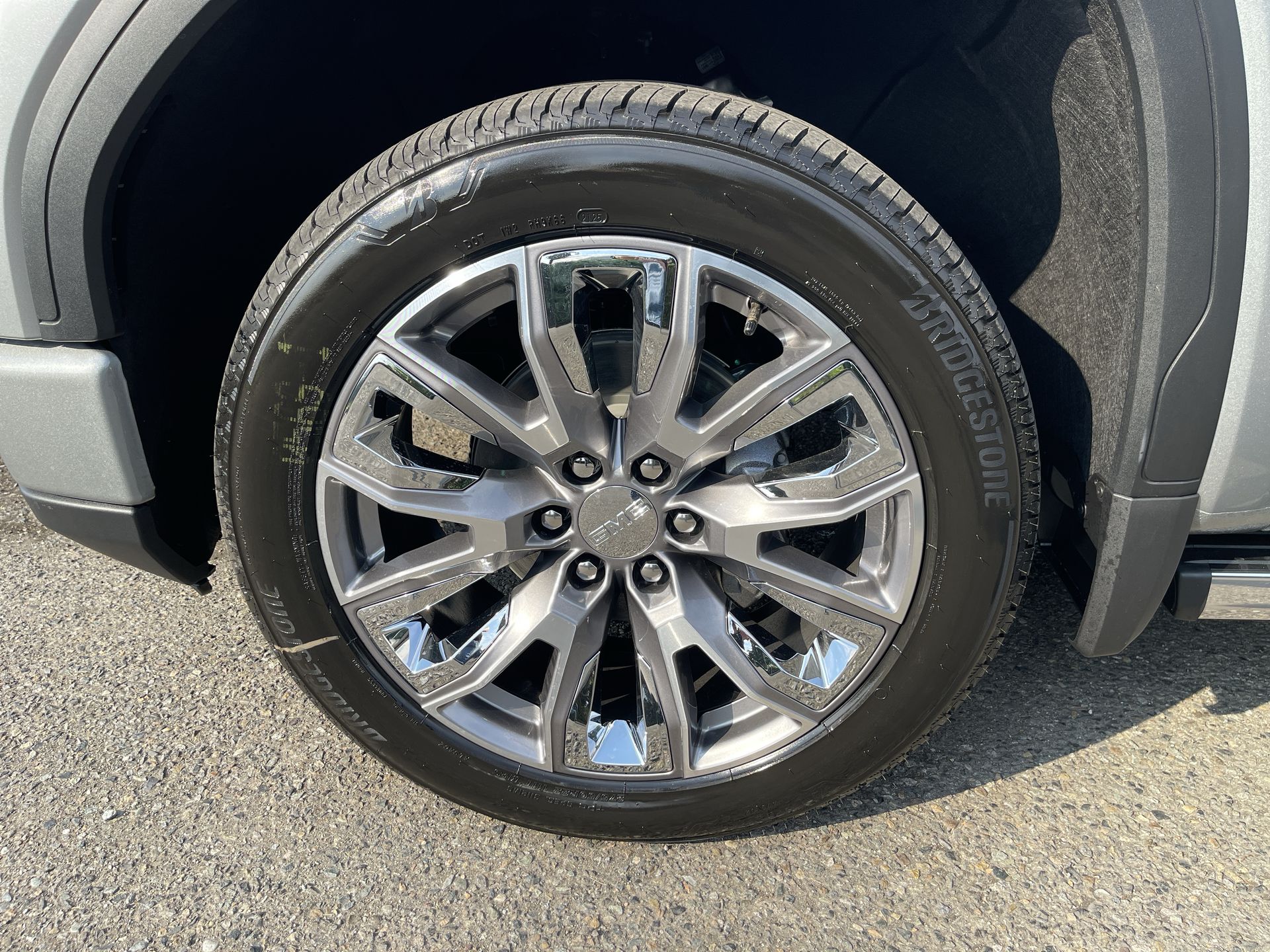 2026 Gmc Sierra Denali photo 32