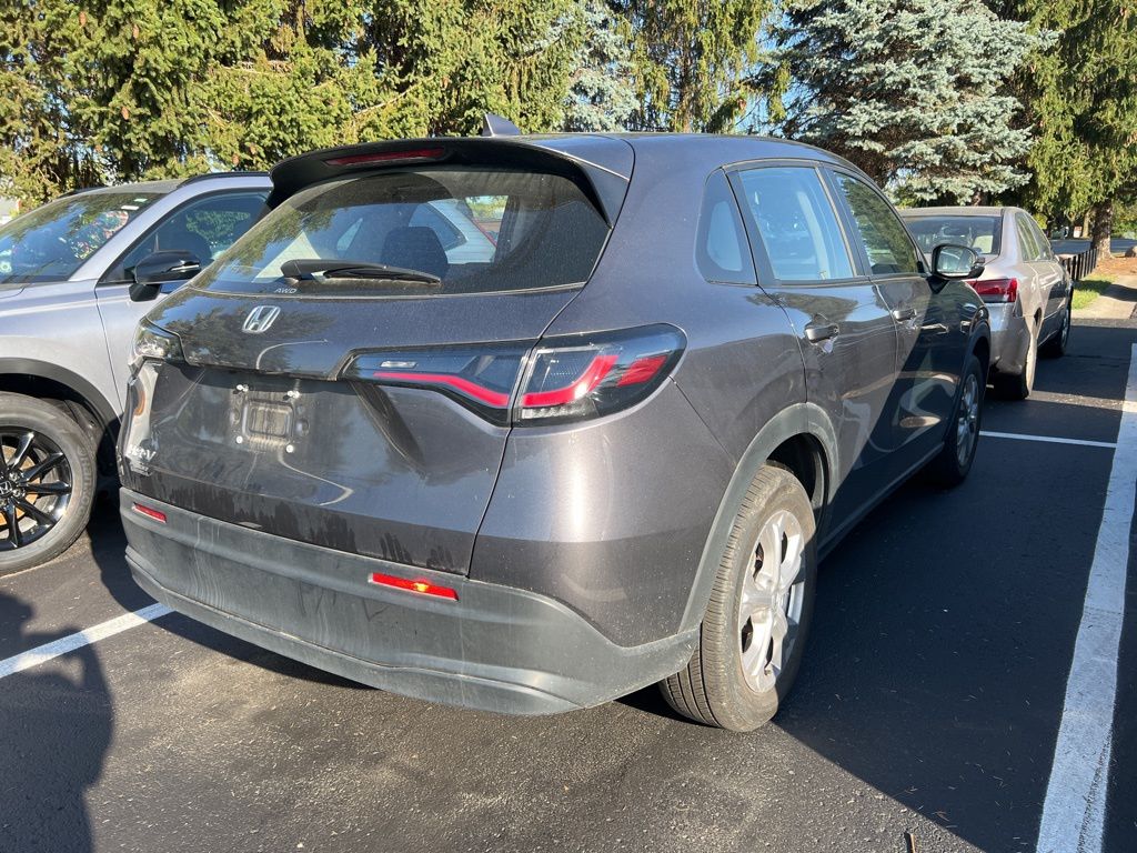 2023 Honda HR-V LX photo 3