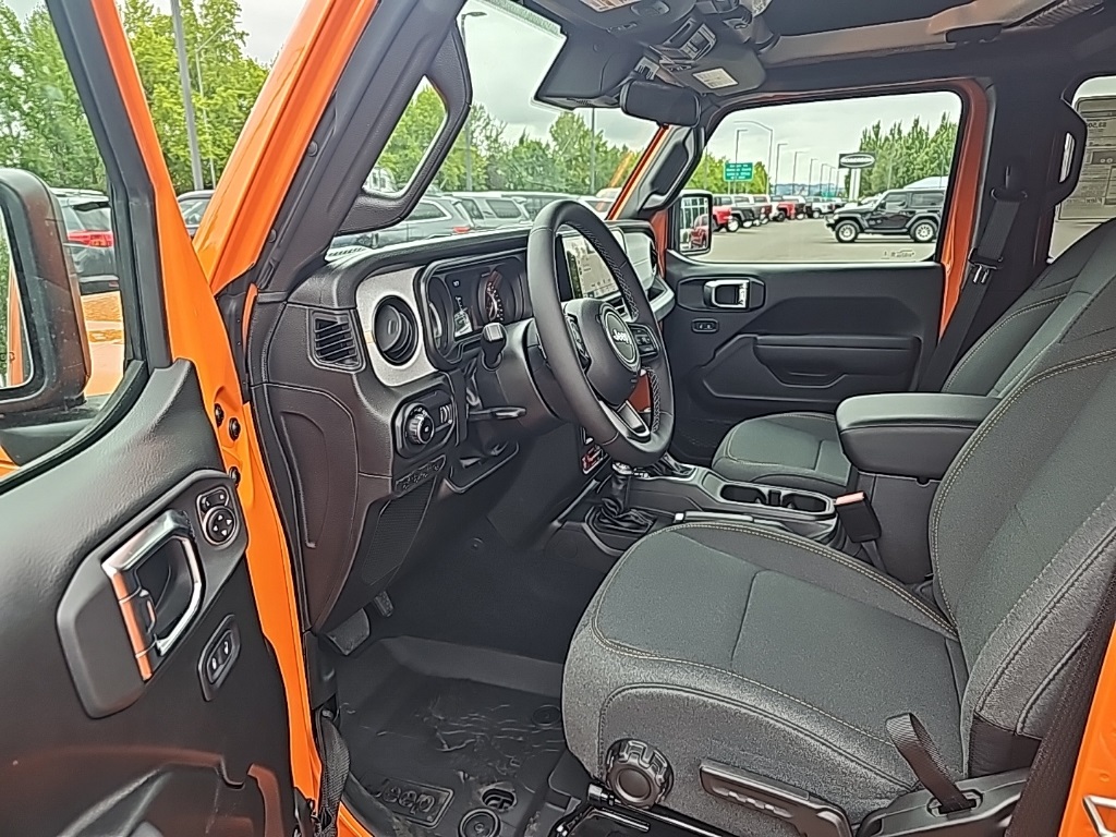 2025 Jeep Wrangler Willys photo 9