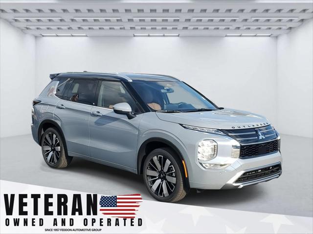 2025 Mitsubishi Outlander SEL's photo