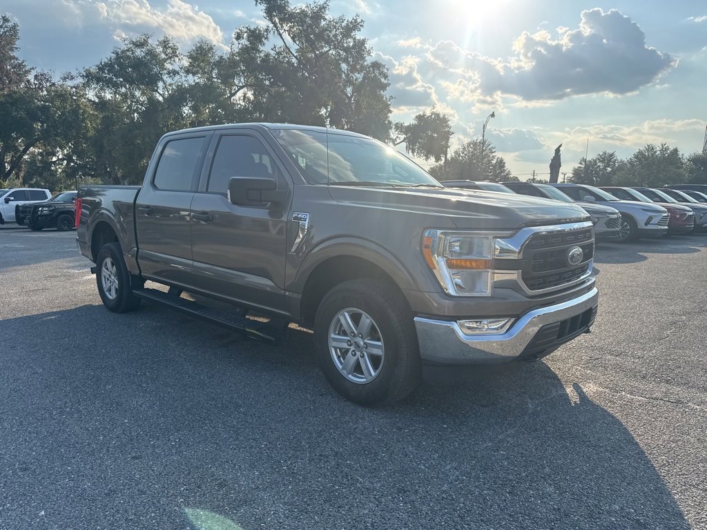 2021 Ford F-150 XLT photo 3