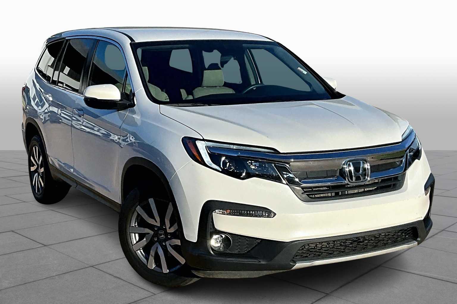 2020 Honda Pilot EX photo 2