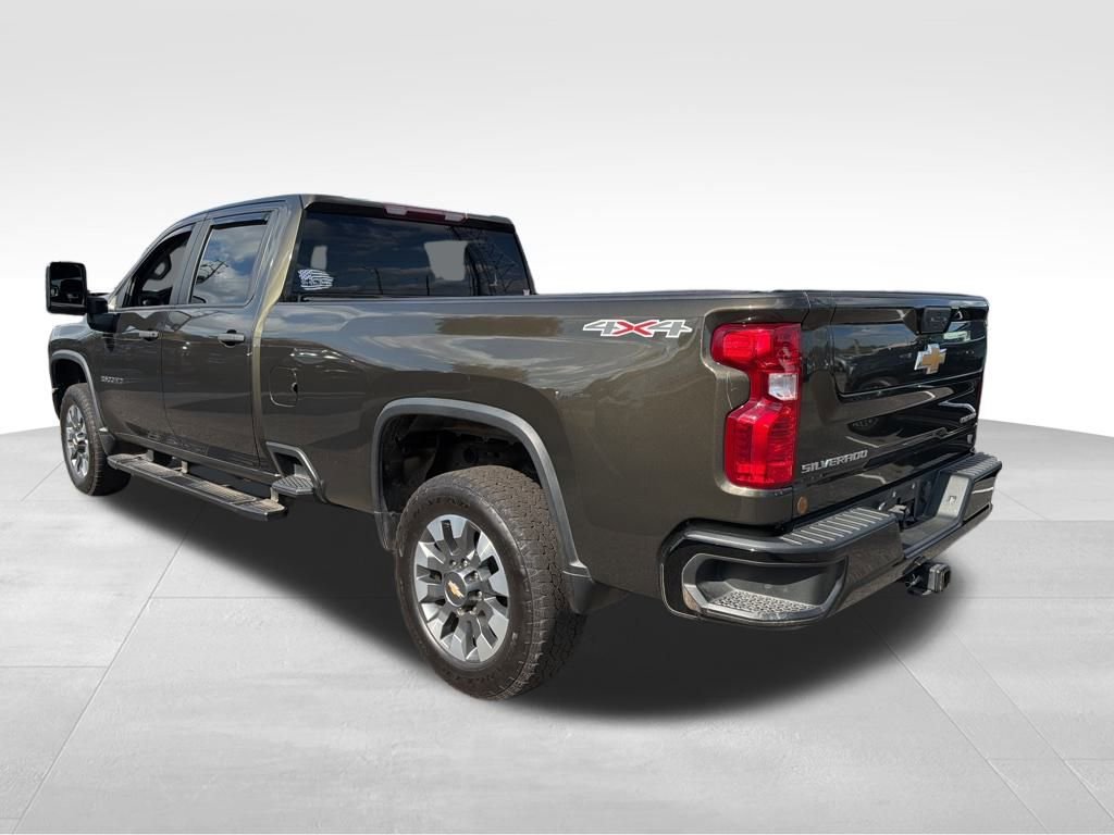 2022 Chevrolet Silverado 2500HD Custom photo 4