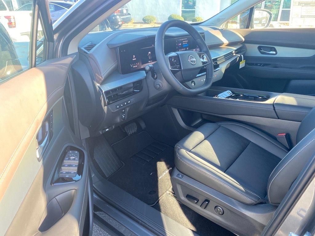 2025 Nissan Murano Platinum photo 6