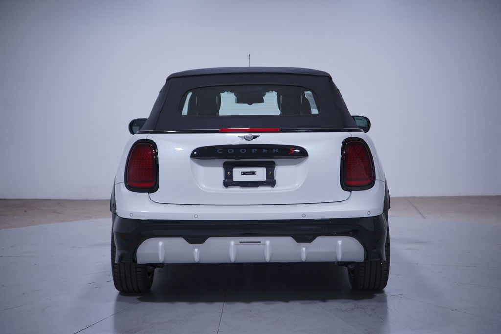 2026 Mini Cooper Convertible Iconic photo 5