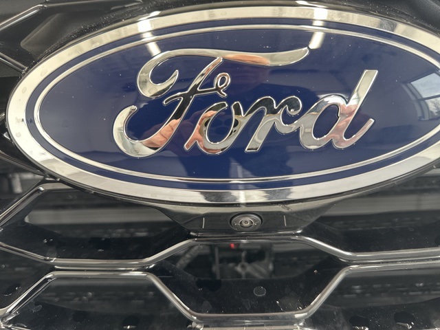 2026 Ford Explorer ST-Line photo 2