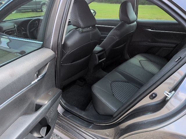 2023 Toyota Camry SE photo 7