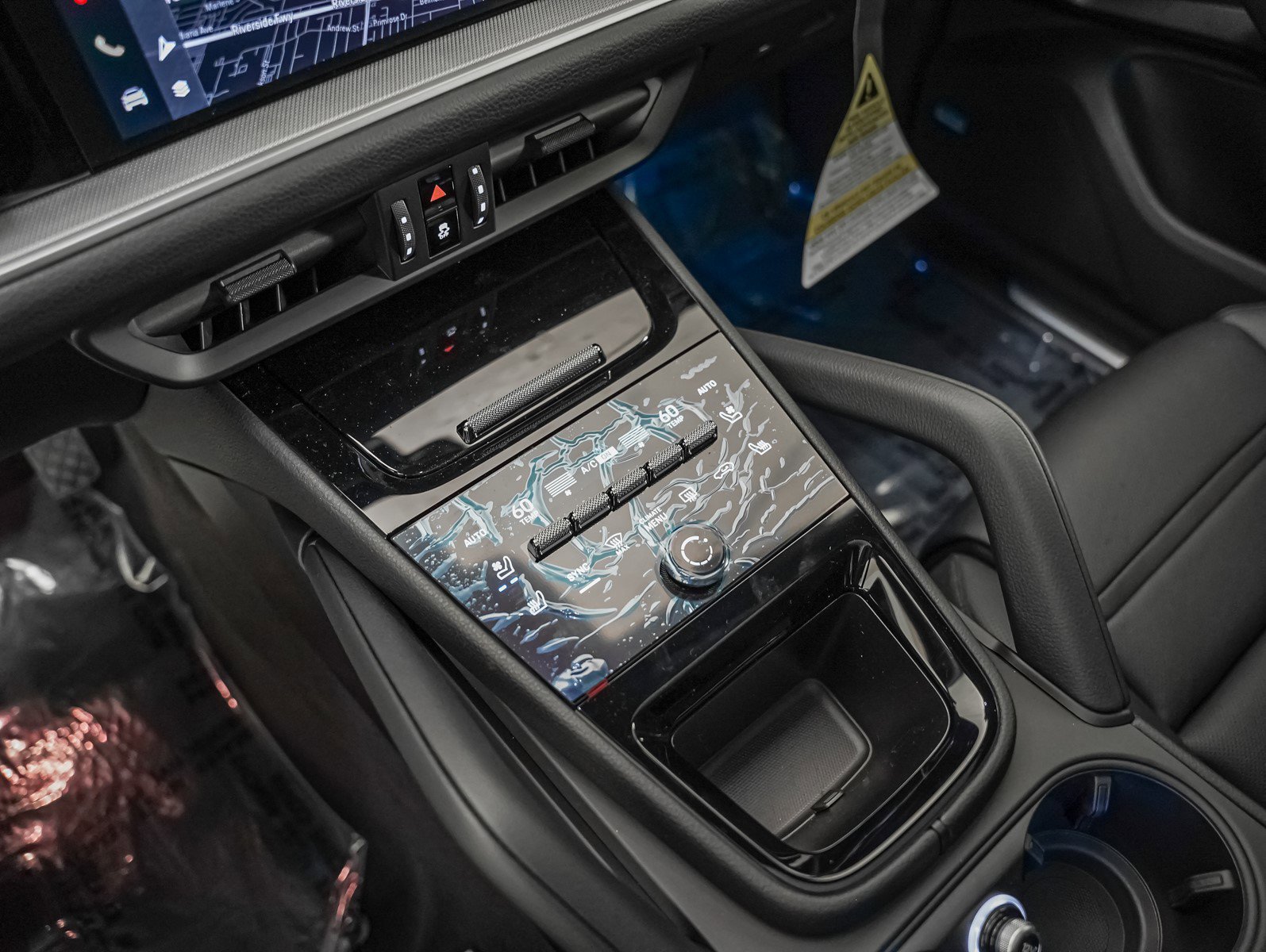2025 Porsche Cayenne E-Hybrid Coupe photo 20