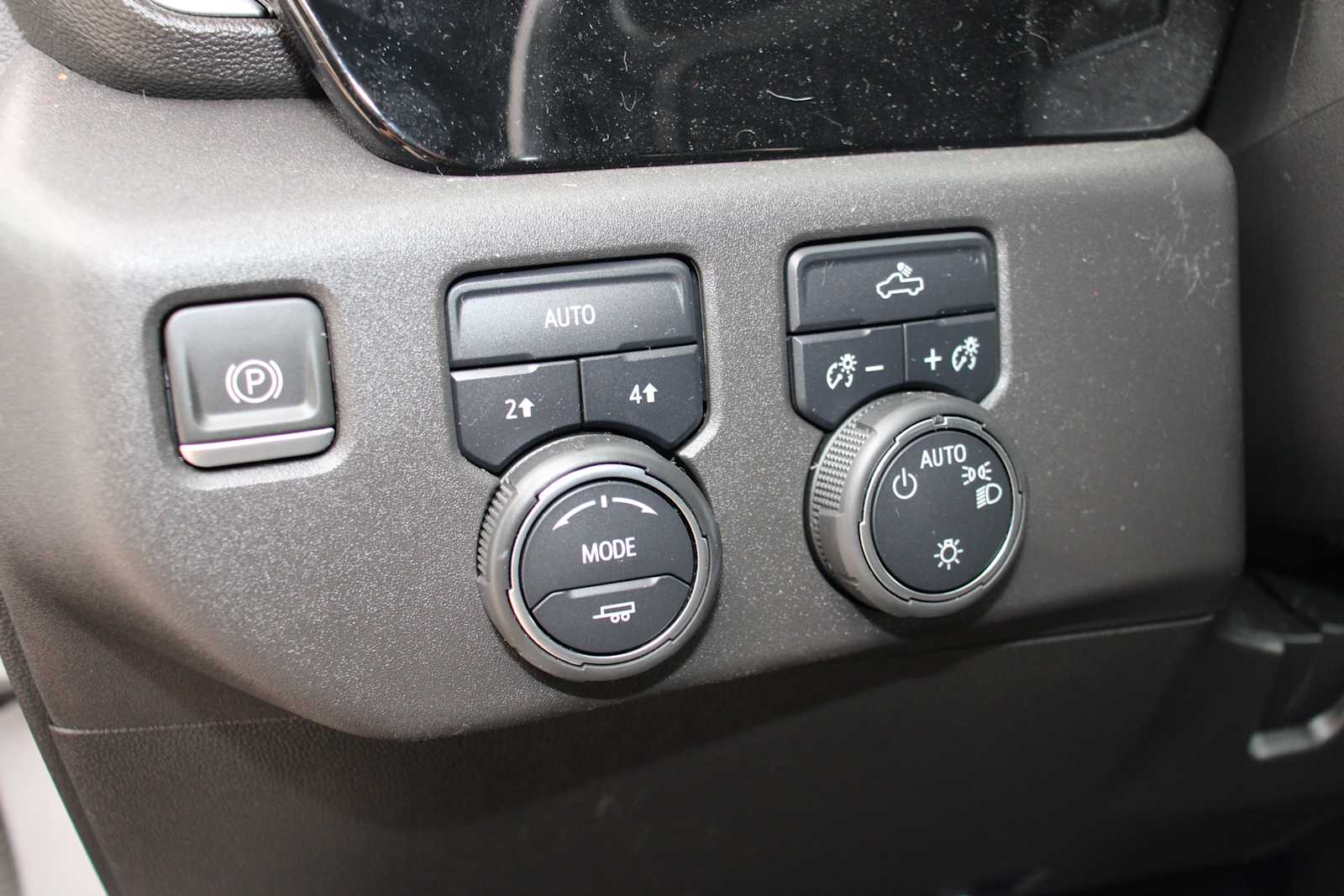 2022 Chevrolet Silverado 1500 LT photo 16