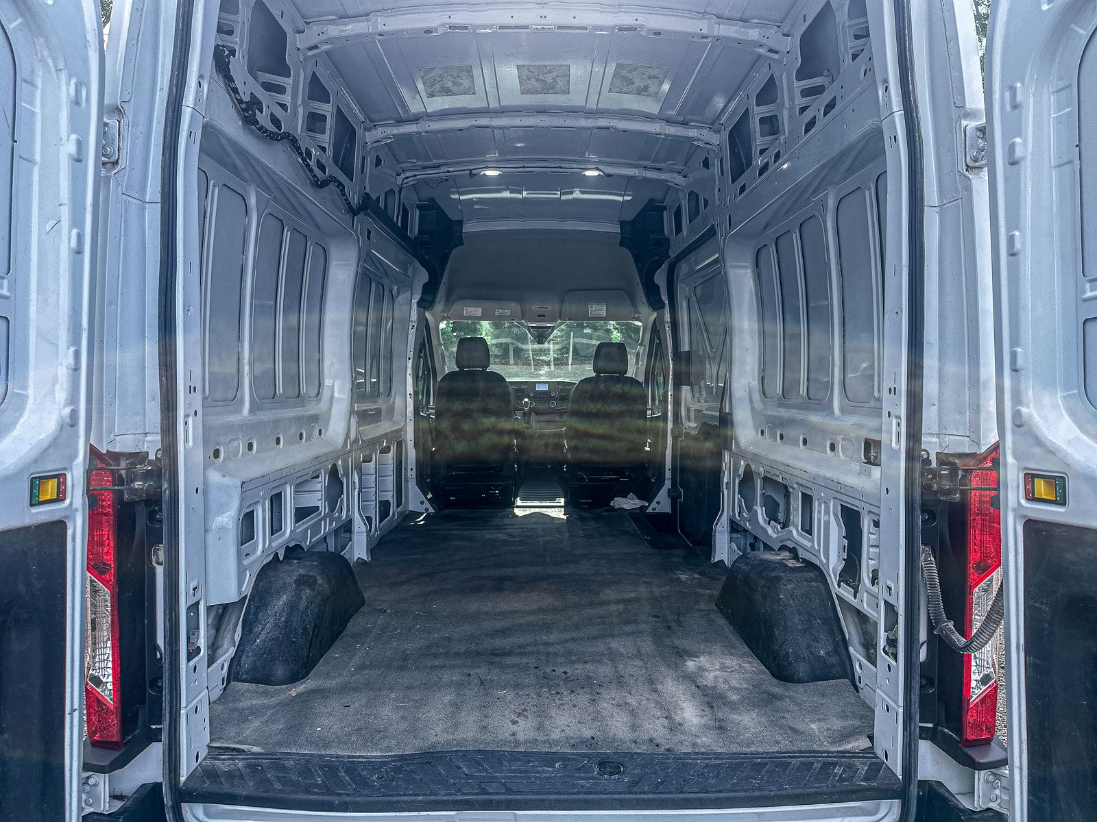 2023 Ford Transit photo 16