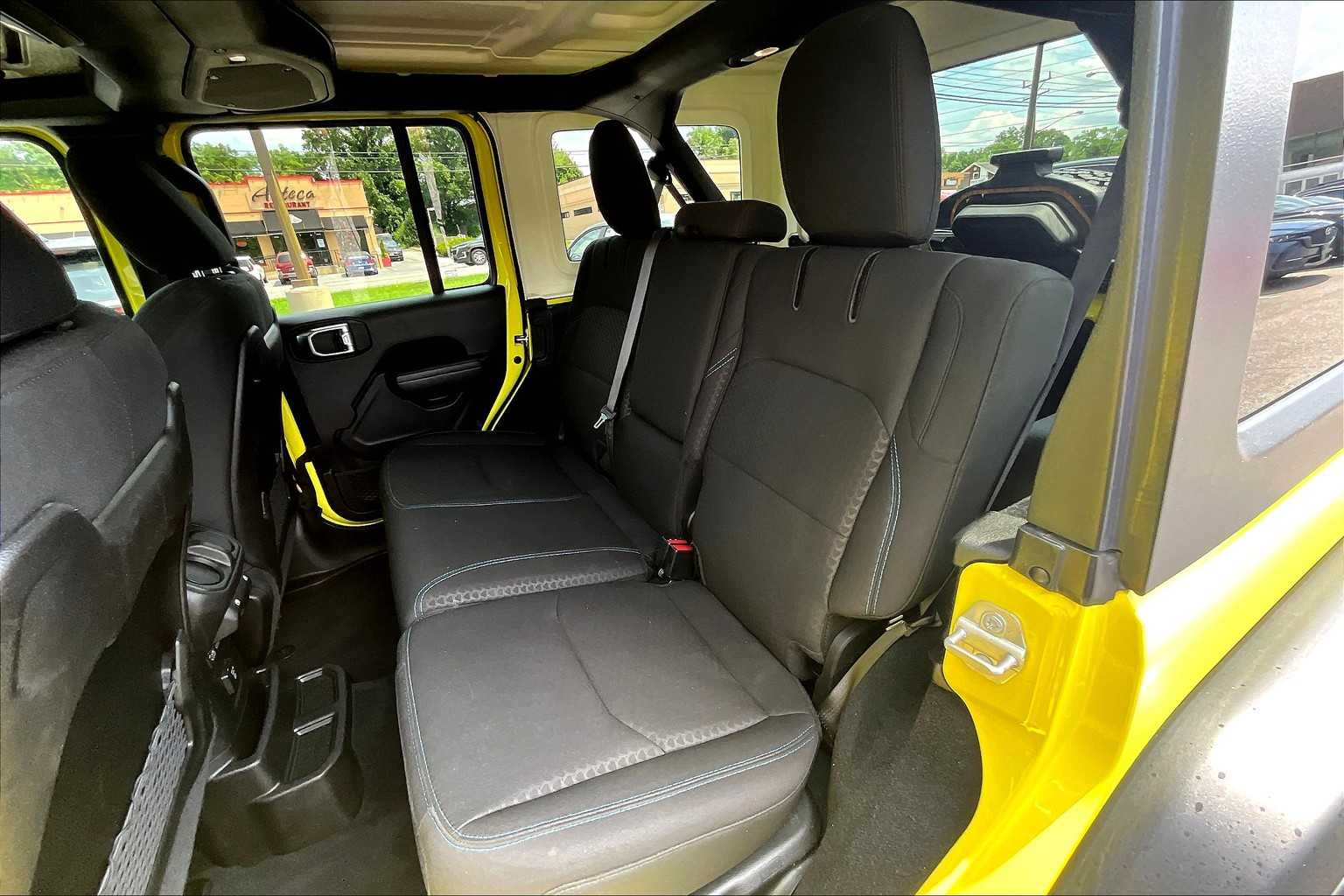 2024 Jeep Wrangler 4xe Rubicon photo 18