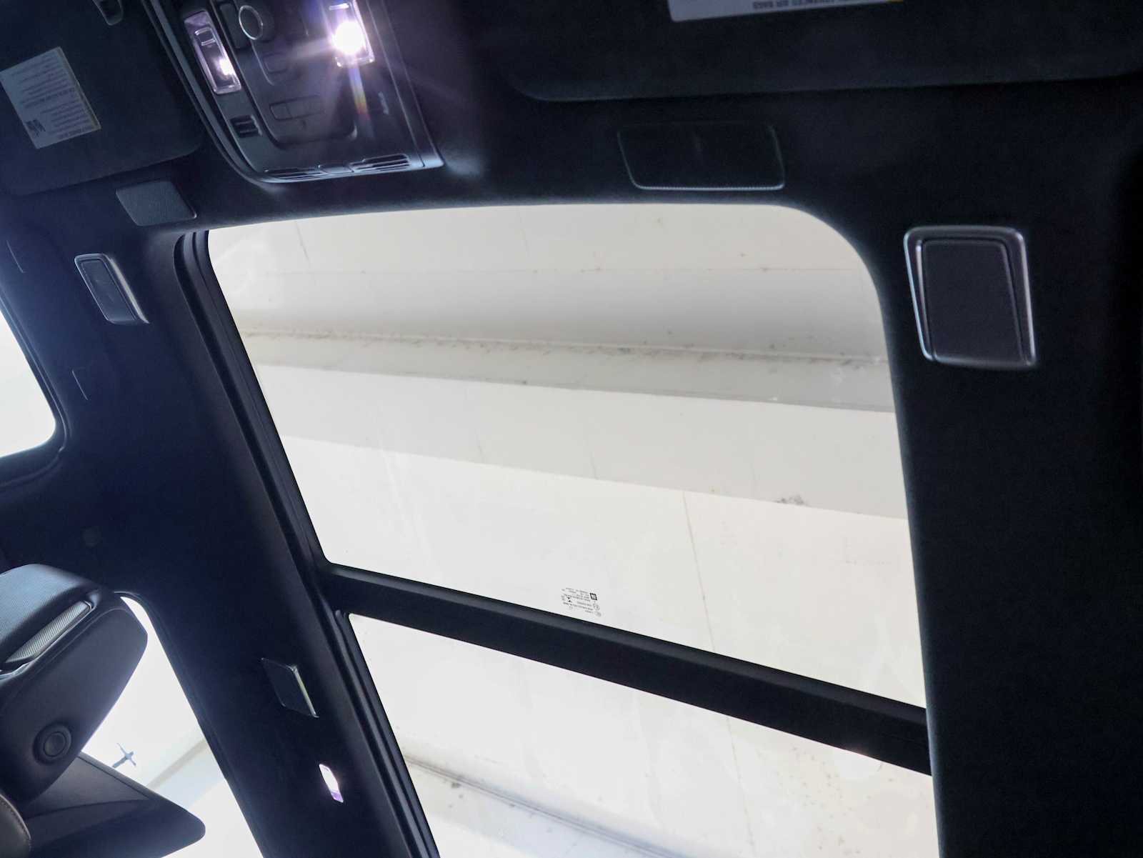 2022 Cadillac Escalade ESV Sport Platinum photo 14