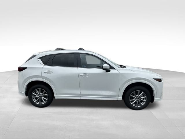 2025 Mazda CX-5 2.5 Select photo 3