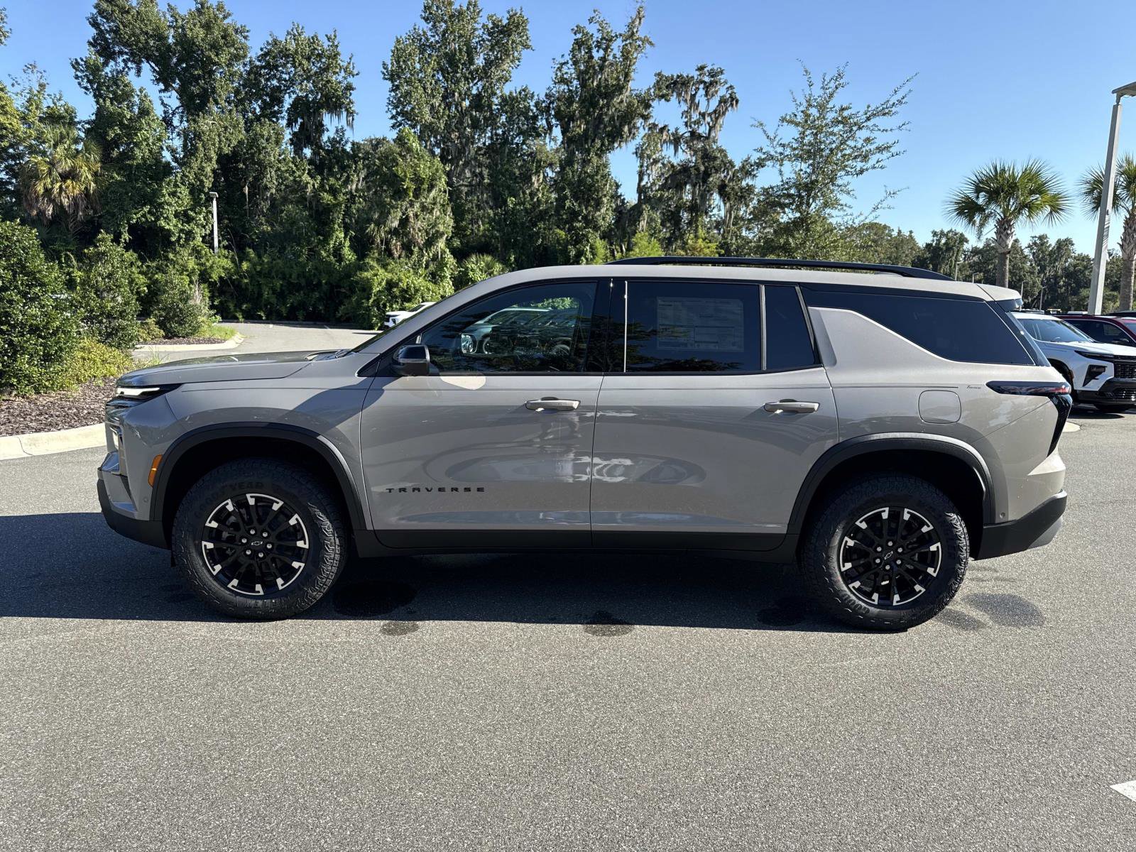 2026 Chevrolet Traverse Z71 photo 6