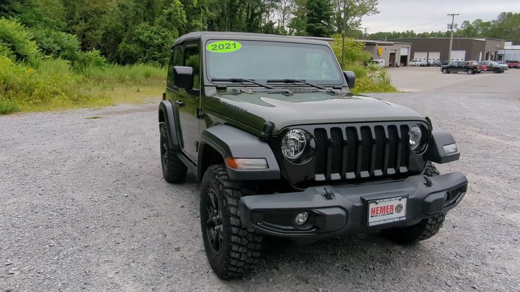 2021 Jeep Wrangler Willys Sport photo 5