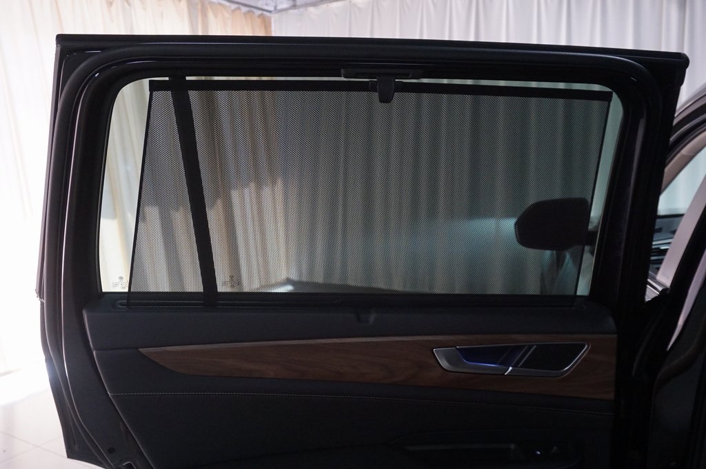 2025 Volkswagen Atlas SE Technology photo 28