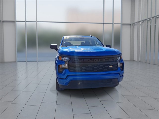 2025 Chevrolet Silverado 1500 Custom photo 3