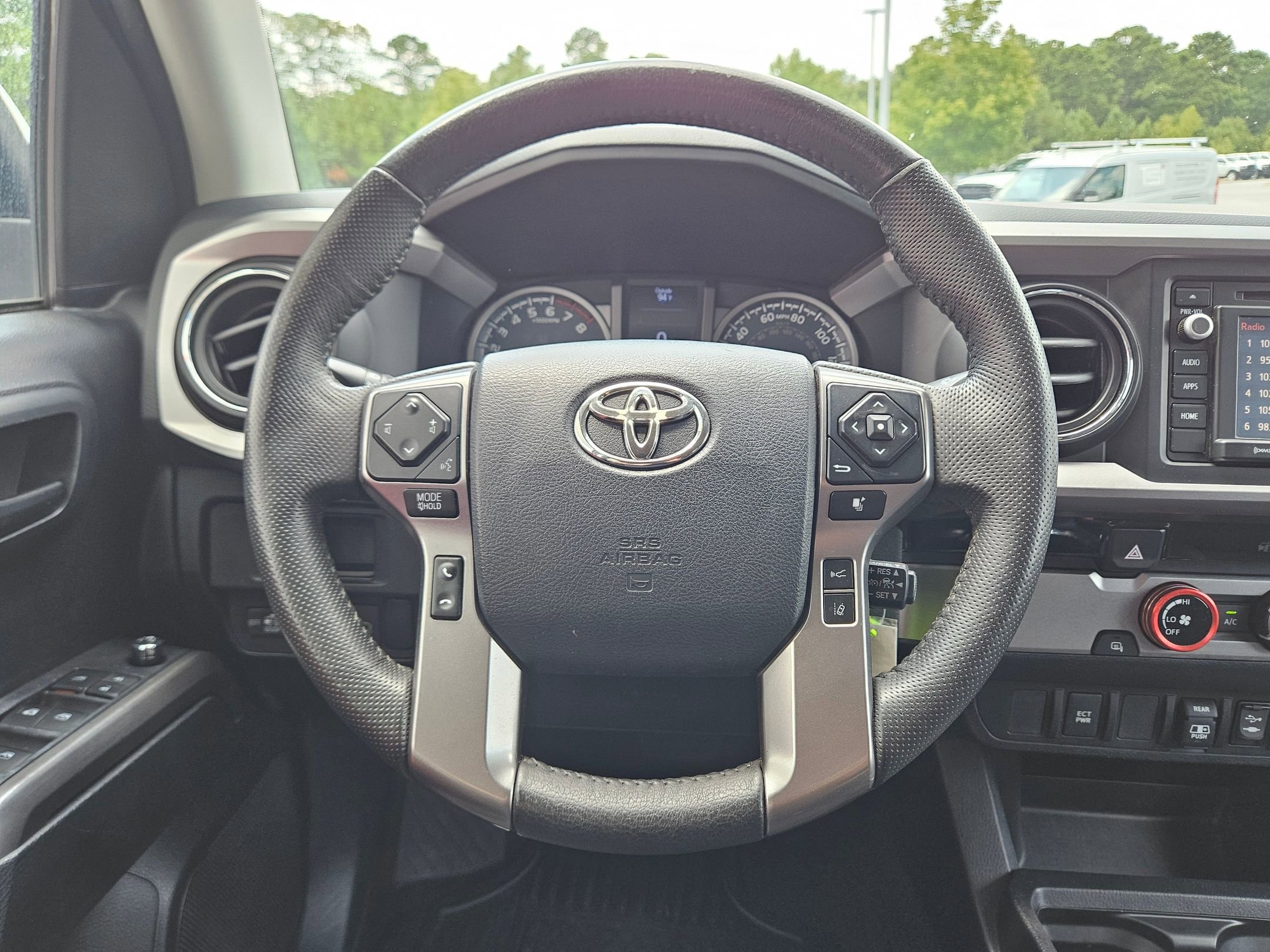 2018 Toyota Tacoma SR5 photo 14