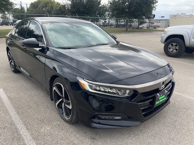 2018 Honda Accord Sport photo 2