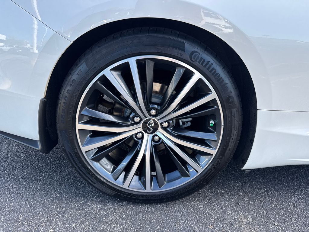 2021 Infiniti Q60 3.0t Luxe photo 18