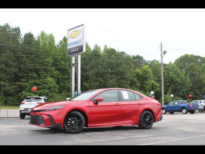 2025 Toyota Camry SE
