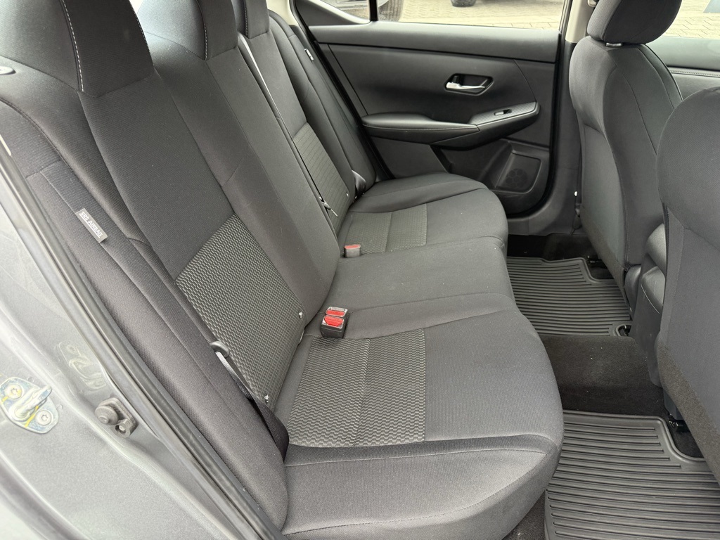 2022 Nissan Sentra S photo 16