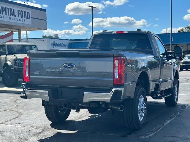 2026 Ford F-350 XLT photo 10