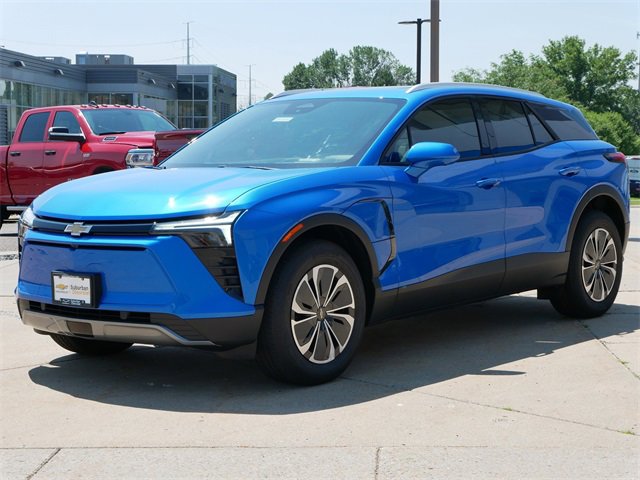 2025 Chevrolet Blazer EV photo 3