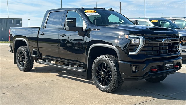 2025 Chevrolet Silverado 2500HD LTZ's photo