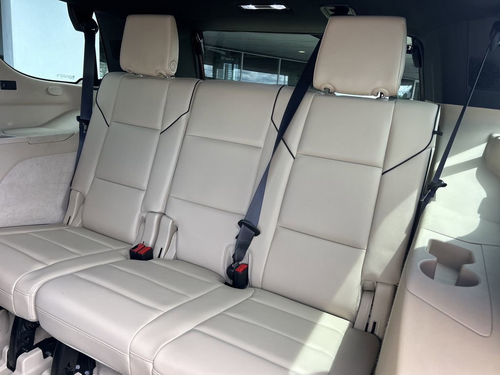 2021 Cadillac Escalade Premium Luxury photo 17