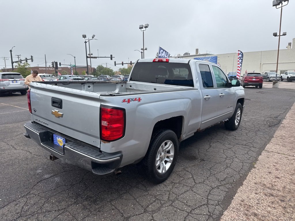 2015 Chevrolet Silverado 1500 LT photo 11