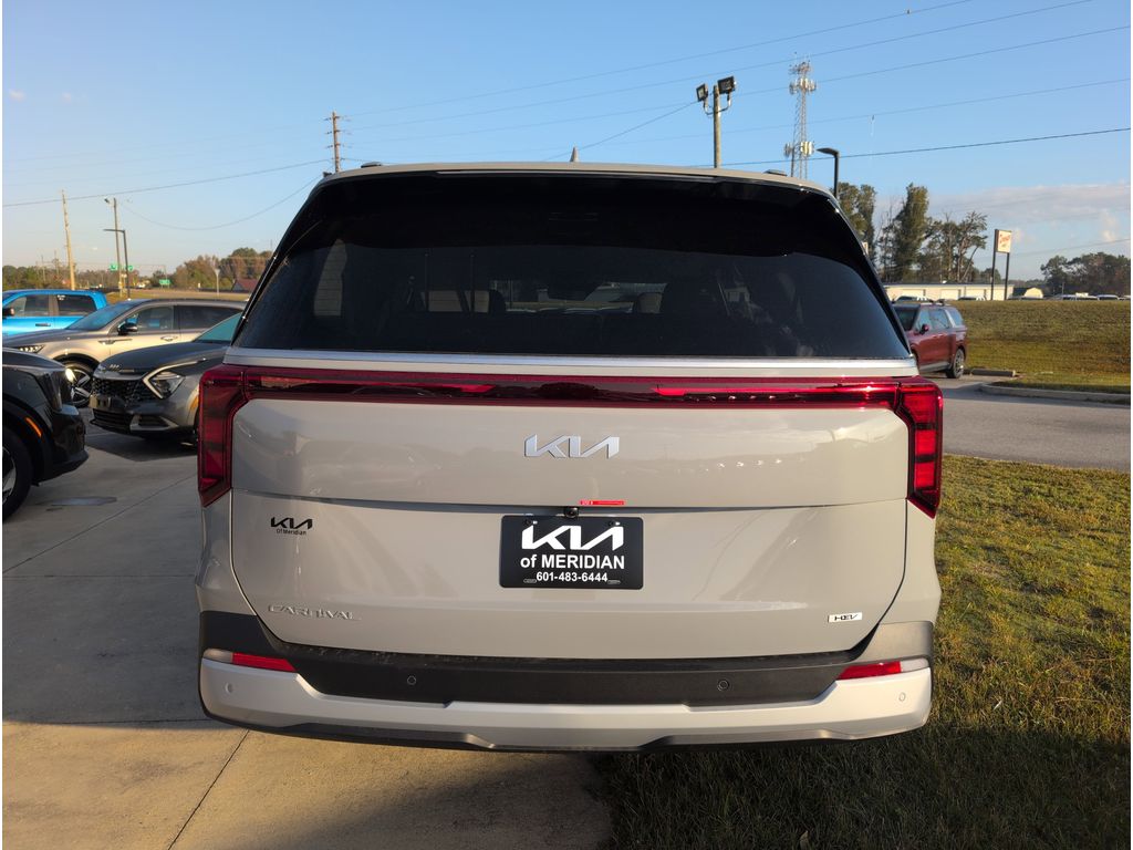 2026 Kia Carnival EX photo 3