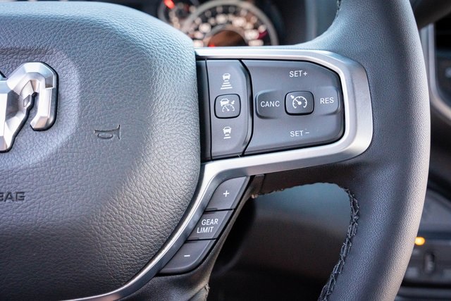 2025 Ram 2500 Big Horn photo 17
