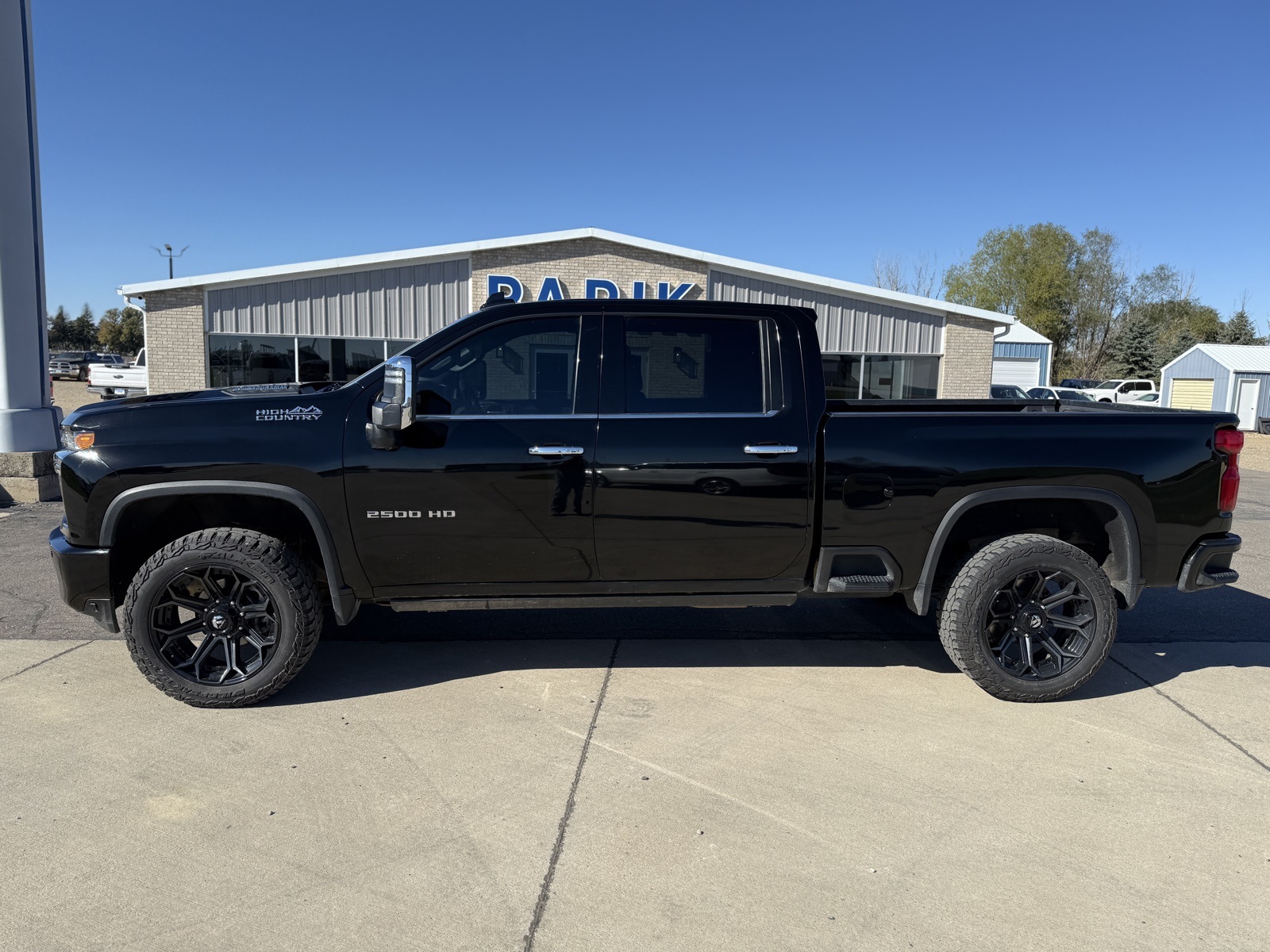 2021 Chevrolet Silverado 2500HD High Country photo 3