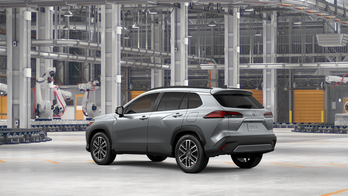 2026 Toyota Corolla Cross XLE photo 3