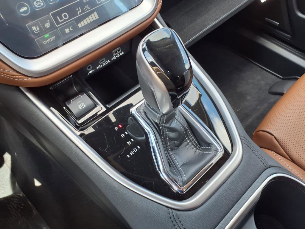 2025 Subaru Legacy Touring XT photo 7