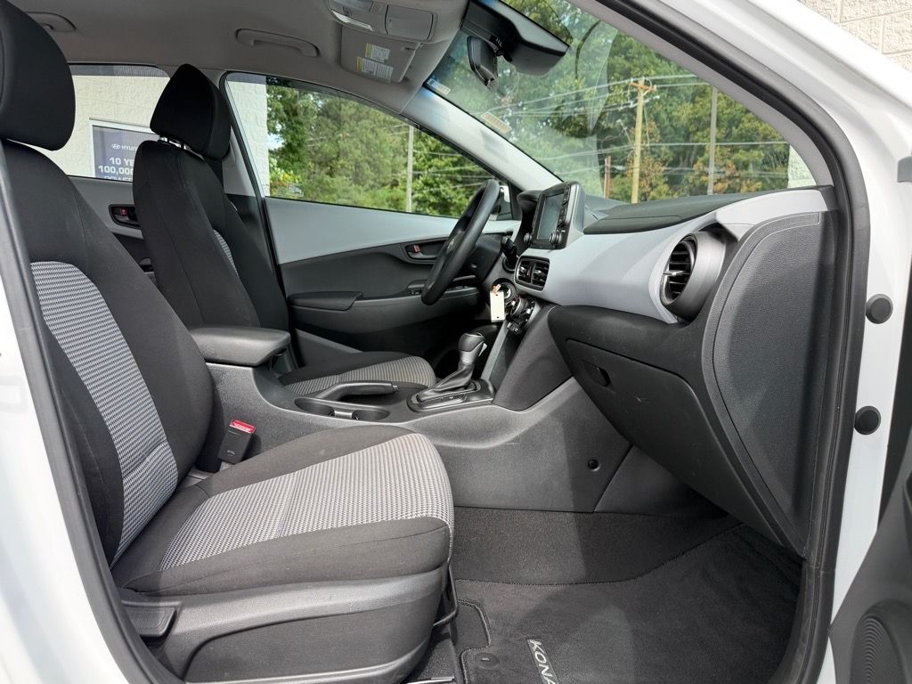 2021 Hyundai Kona SE photo 12