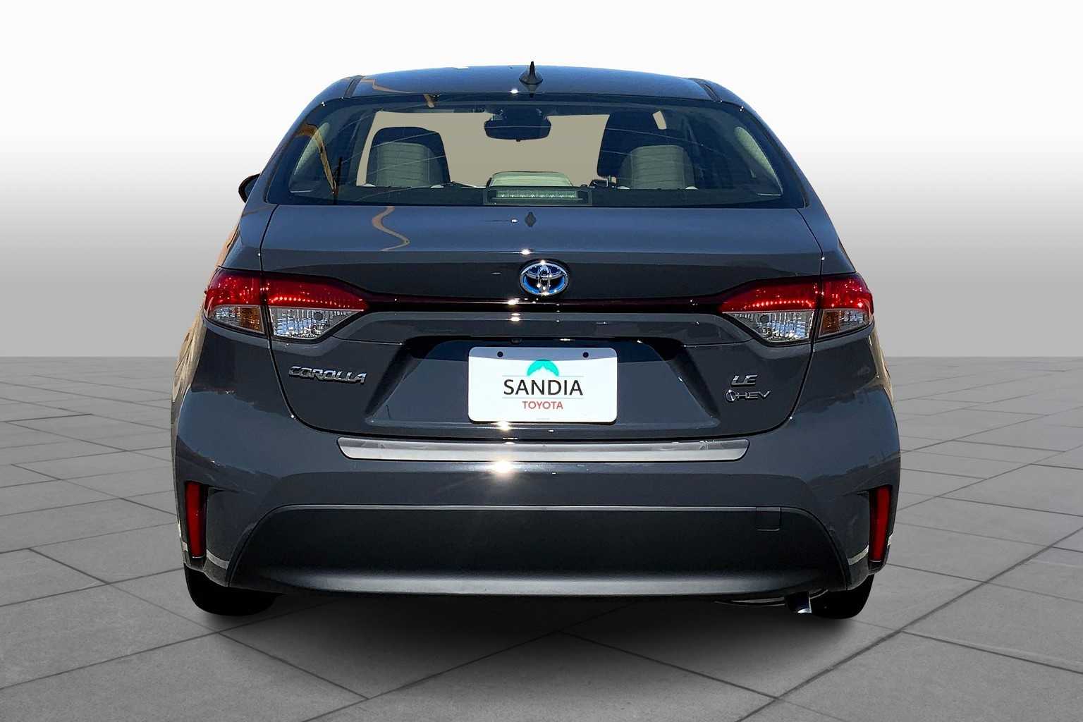 2025 Toyota Corolla Hybrid LE photo 4