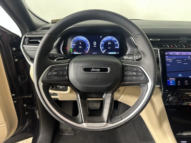 2024 Jeep Grand Cherokee Limited photo 4