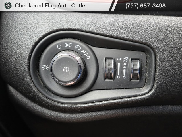 2016 Jeep Renegade Trailhawk photo 11