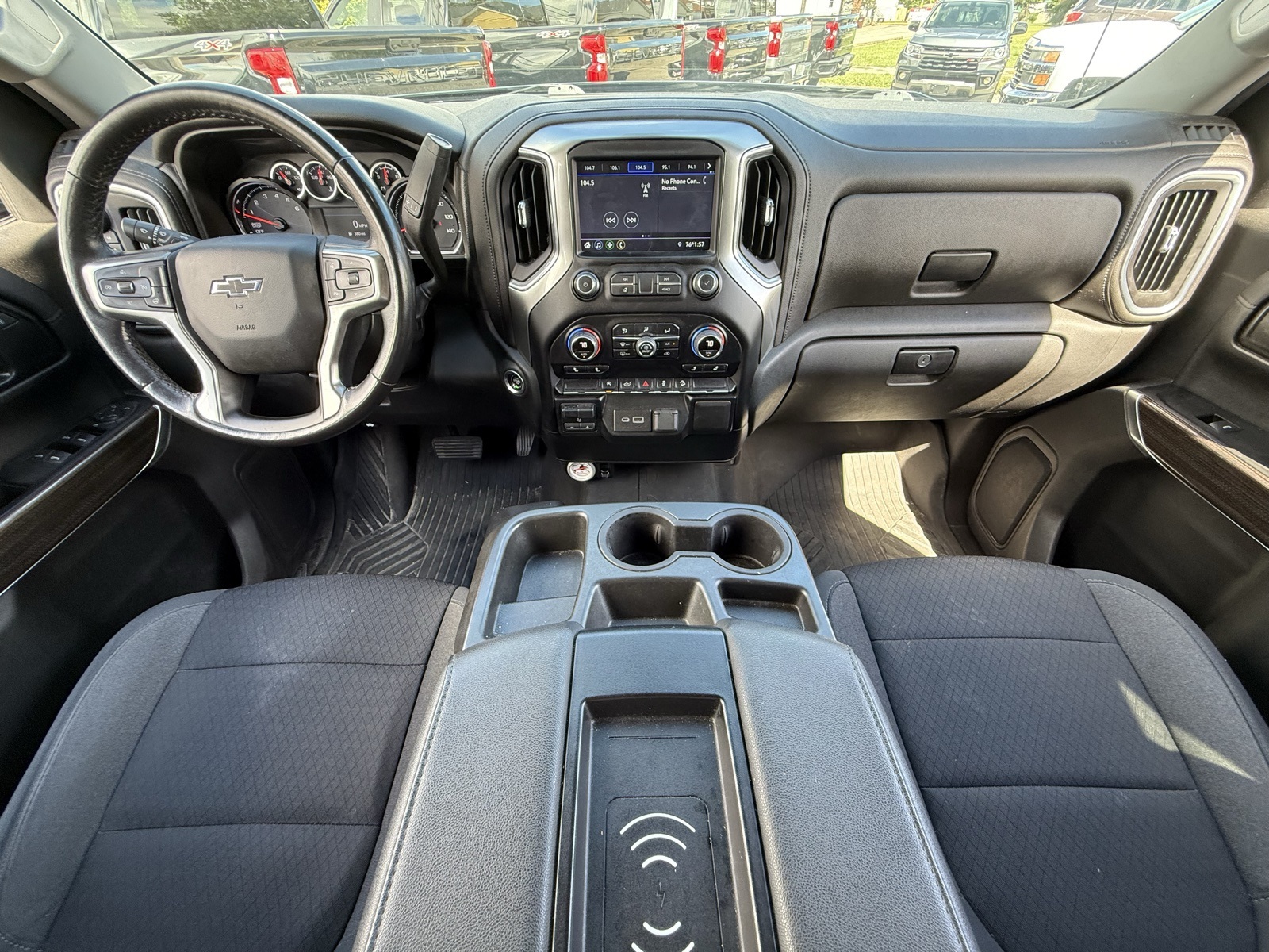 2021 Chevrolet Silverado 1500 RST photo 16