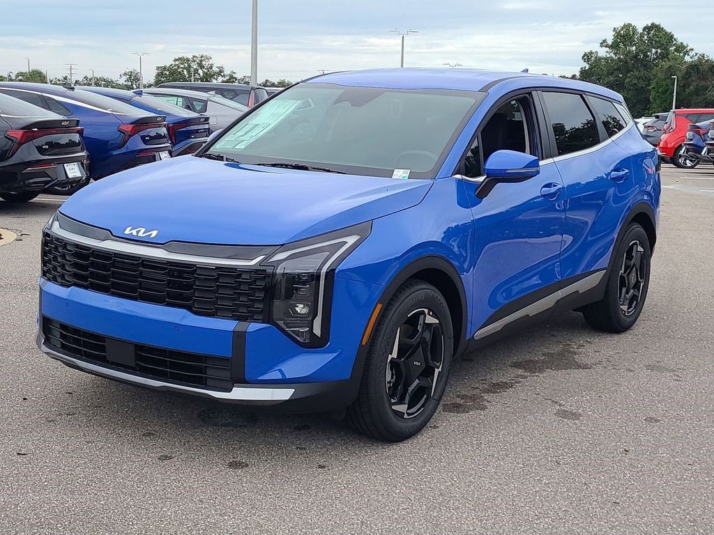 2026 Kia Sportage EX photo 2